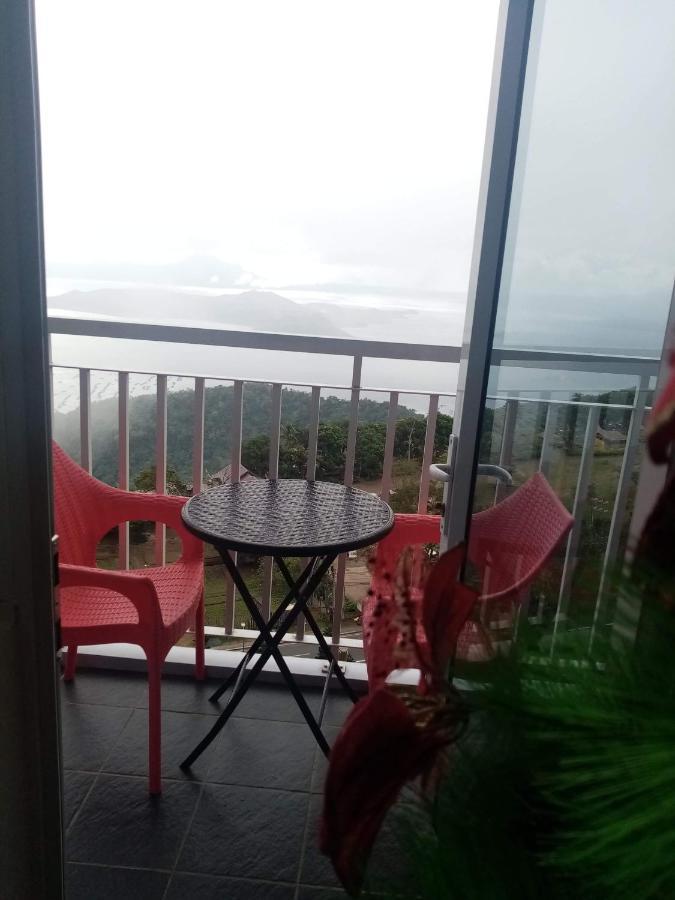 Holy Family Condo At Wind Residences,Tagaytay 따가이따이 외부 사진