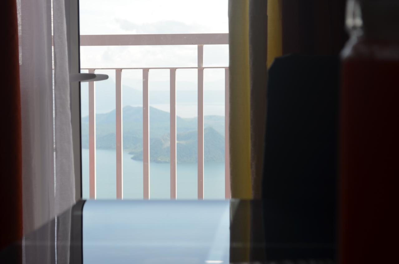 Holy Family Condo At Wind Residences,Tagaytay 따가이따이 외부 사진