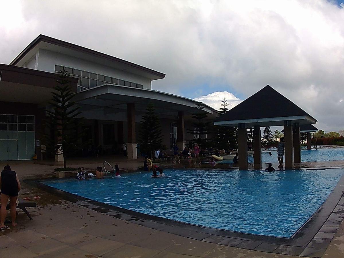 Holy Family Condo At Wind Residences,Tagaytay 따가이따이 외부 사진